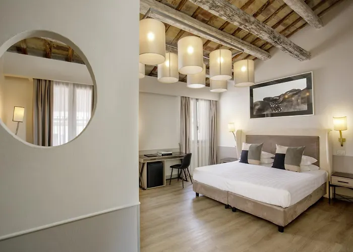 Condotti Boutique